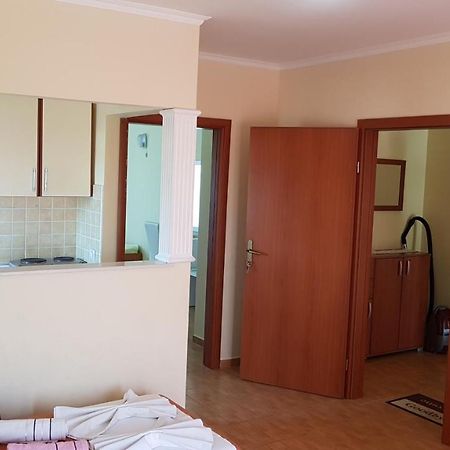 Apartments Belmare Ulcinj Exterior photo